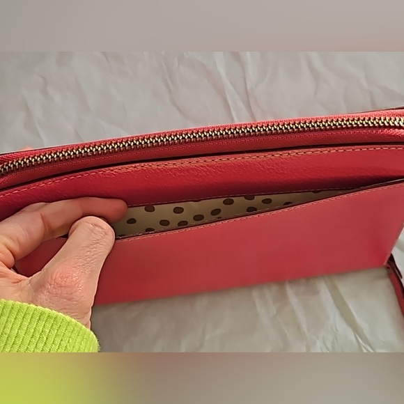 Kate Spade Large Hot Pink Wallet / Day Planner Holder 🩷🗓️✏️ - Picture 6 of 13